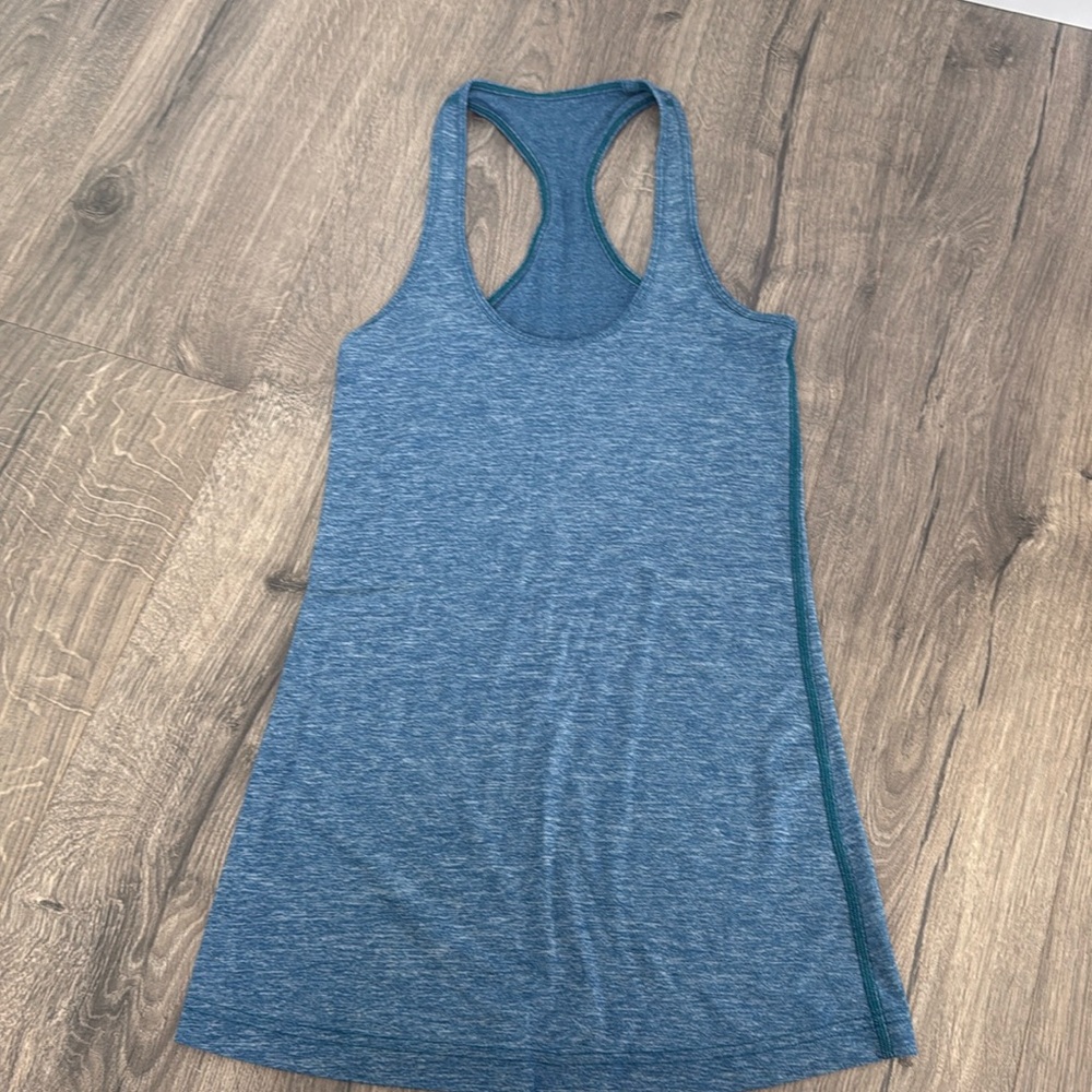 Lululemon tank top
